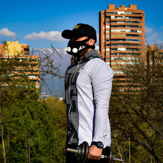 CORTAVIENTO DEPORTIVO NEGRO